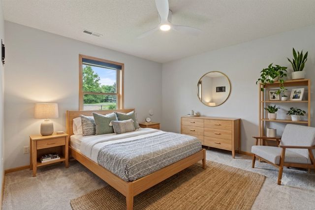 600 Topaz Lane, Hudson, WI 54016