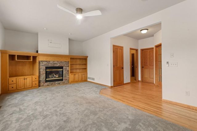 600 Topaz Lane, Hudson, WI 54016