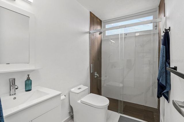 Calle 10 250 C17, San Juan, PR 00926