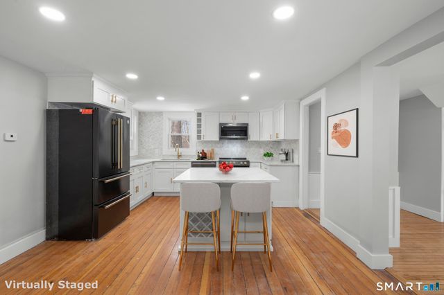 712 Main Street, Glastonbury, CT 06073