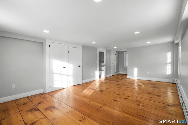 712 Main Street, Glastonbury, CT 06073