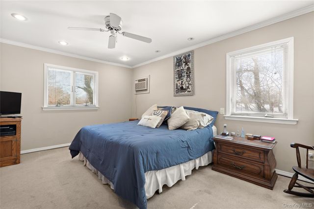 24 King Avenue, Melville, NY 11747