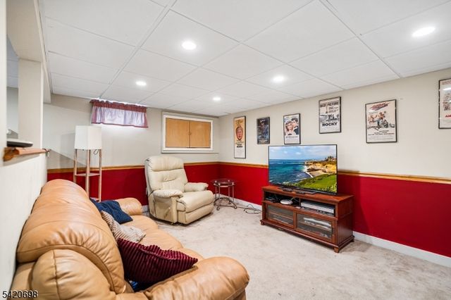 556 Valley Rd, Clark Twp., NJ 07066