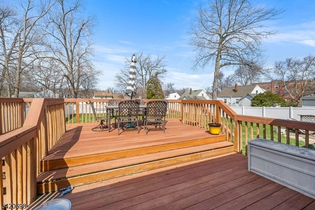 556 Valley Rd, Clark Twp., NJ 07066