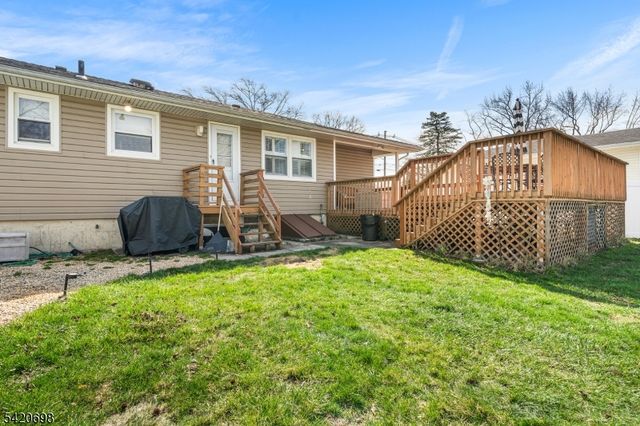 556 Valley Rd, Clark Twp., NJ 07066