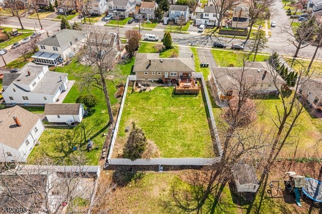 556 Valley Rd, Clark Twp., NJ 07066