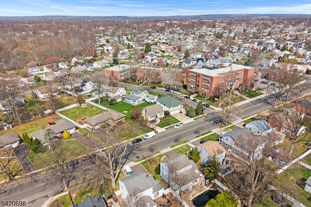 556 Valley Rd, Clark Twp., NJ 07066