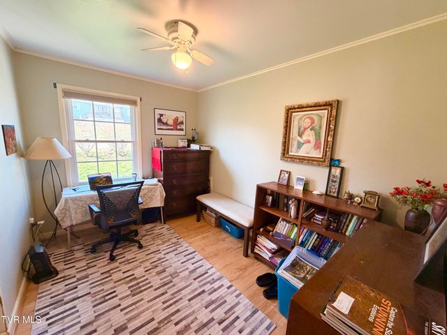 121 Southwest Beverly Avenue, Wise, VA 24293