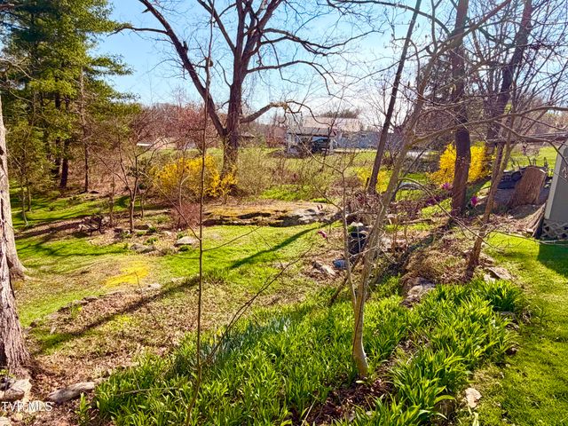 121 Southwest Beverly Avenue, Wise, VA 24293