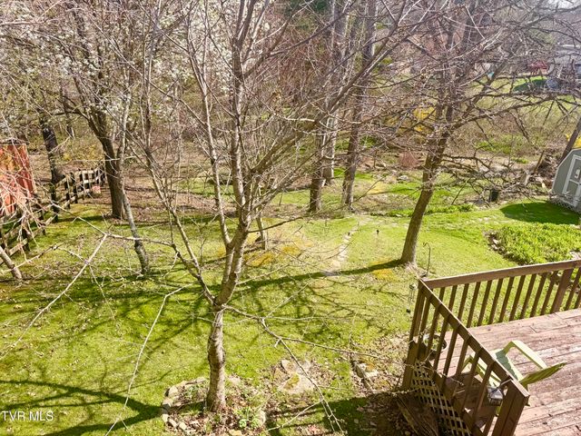 121 Southwest Beverly Avenue, Wise, VA 24293