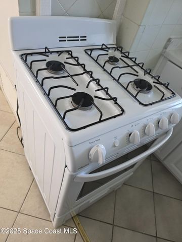 105 Palmetto Avenue, 12a, Merritt Island, FL 32953