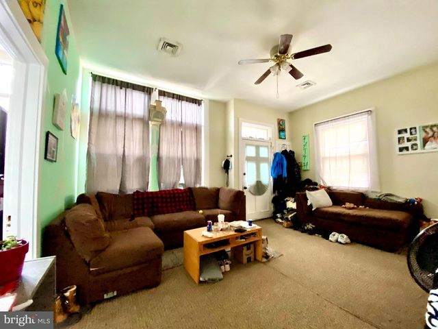 8 COMMONWEALTH AVE, Claymont, DE 19703