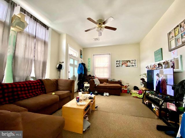 8 COMMONWEALTH AVE, Claymont, DE 19703