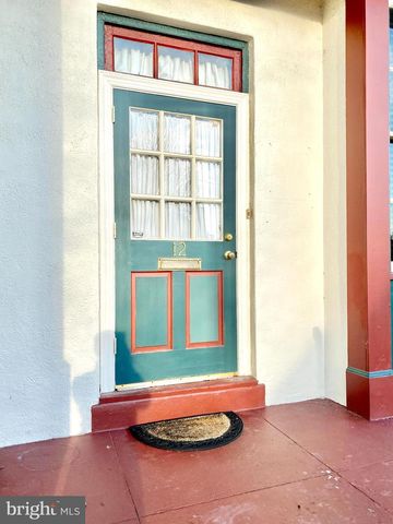 8 COMMONWEALTH AVE, Claymont, DE 19703