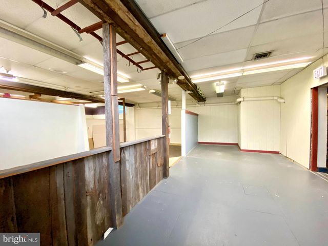 8 COMMONWEALTH AVE, Claymont, DE 19703