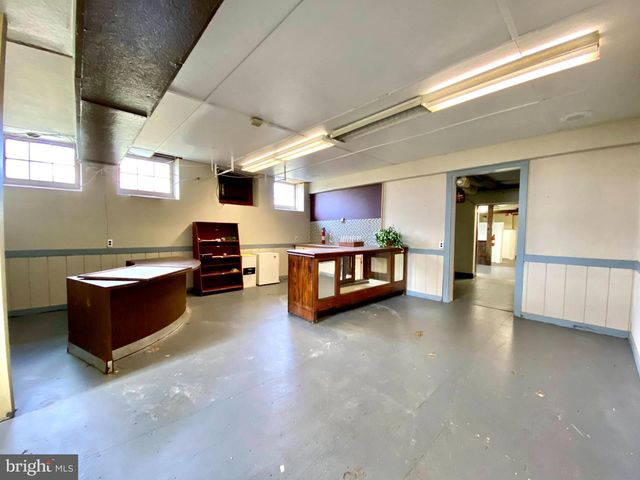 8 COMMONWEALTH AVE, Claymont, DE 19703