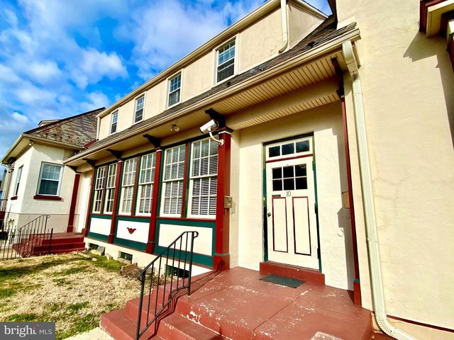 8 COMMONWEALTH AVE, Claymont, DE 19703