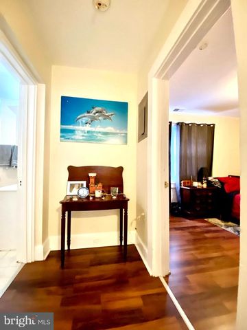 8 COMMONWEALTH AVE, Claymont, DE 19703