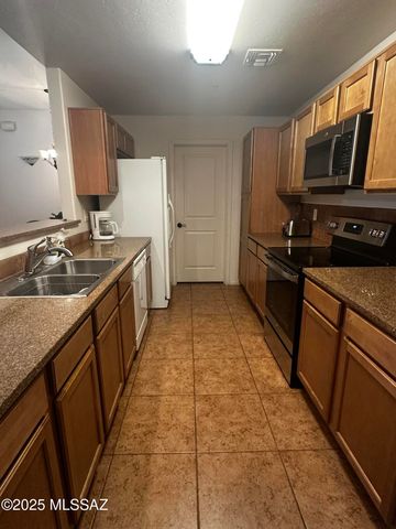 2018 E River Rd Unit 102, Tucson, AZ 85718