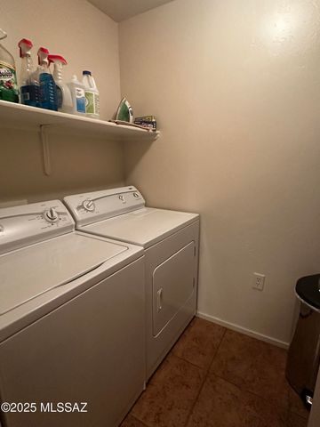 2018 E River Rd Unit 102, Tucson, AZ 85718