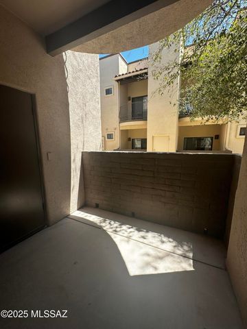 2018 E River Rd Unit 102, Tucson, AZ 85718