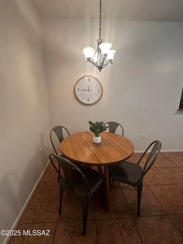 2018 E River Rd Unit 102, Tucson, AZ 85718