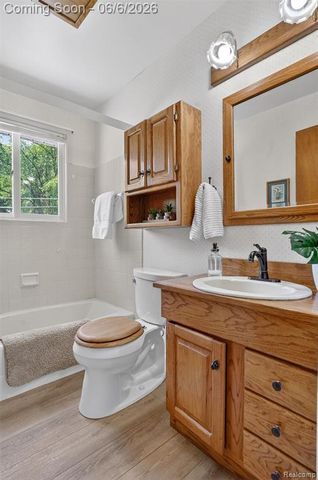 38561 Belliveau Street, Westland, MI 48185