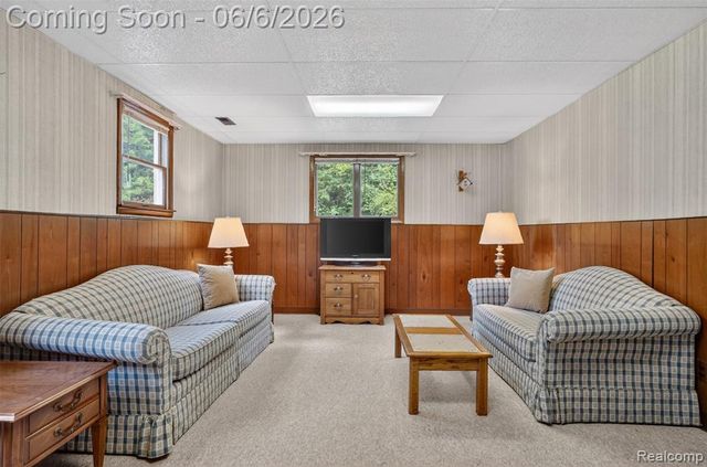 38561 Belliveau Street, Westland, MI 48185