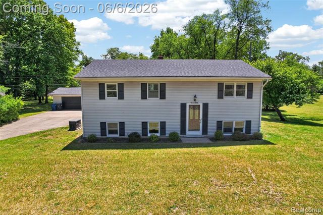 38561 Belliveau Street, Westland, MI 48185