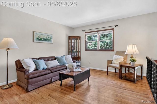 38561 Belliveau Street, Westland, MI 48185