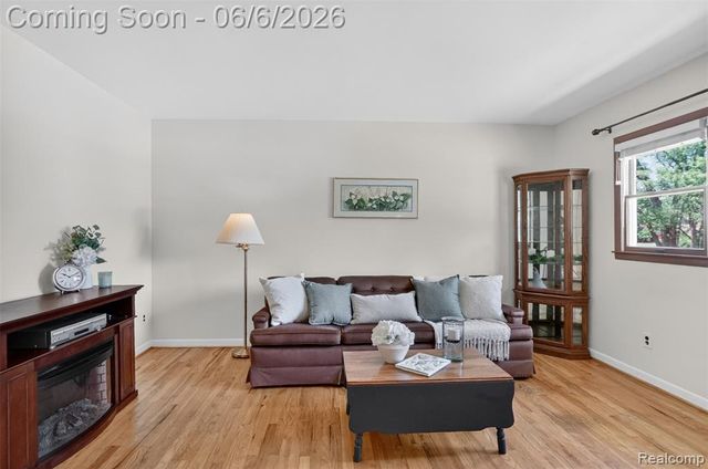 38561 Belliveau Street, Westland, MI 48185