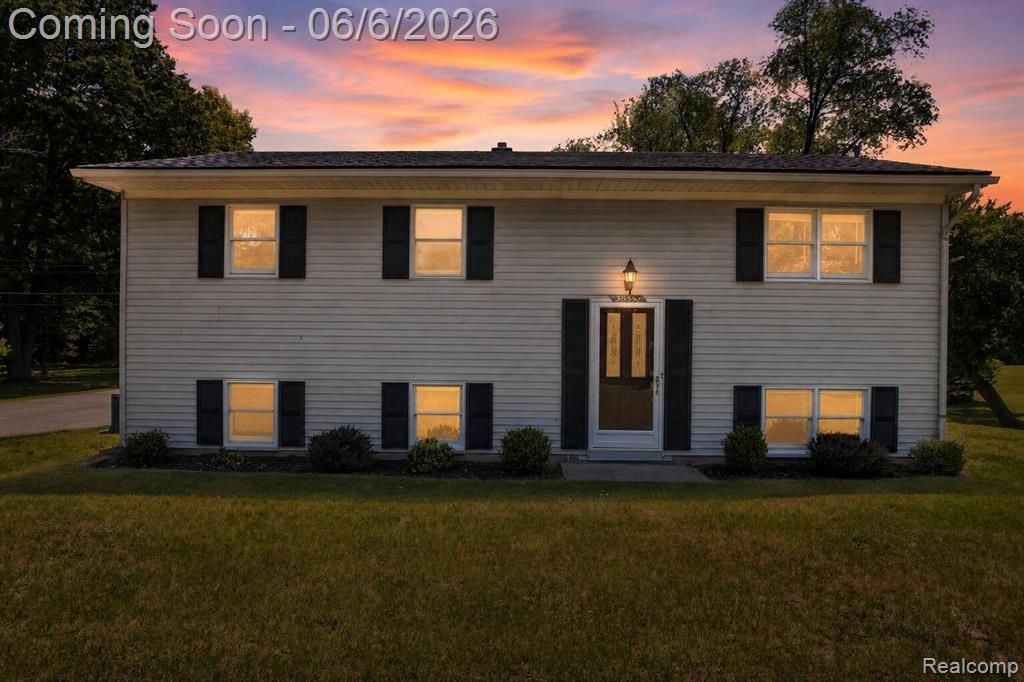38561 Belliveau Street, Westland, MI 48185