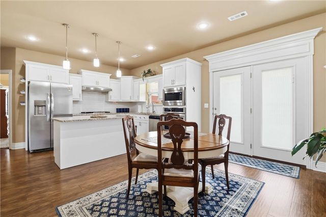 745 Harrison Street, Pea Ridge, AR 72751