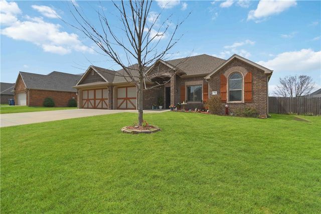 745 Harrison Street, Pea Ridge, AR 72751