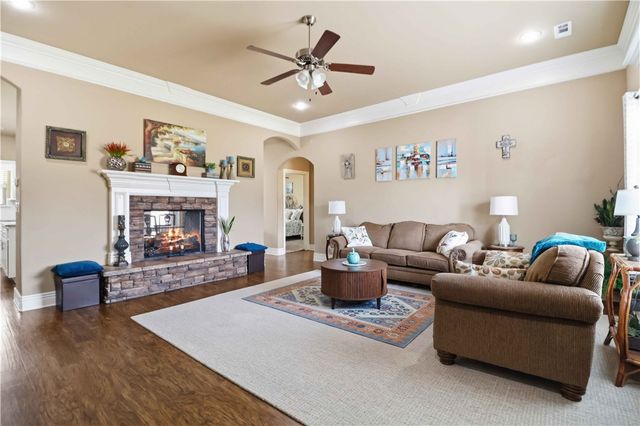 745 Harrison Street, Pea Ridge, AR 72751