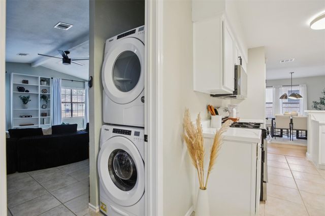 8406 Copano DR, Austin, TX 78749