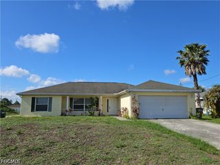 4021 28th ST SW, Lehigh Acres, FL 33976