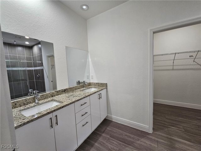 8059 Sherwood CIR, Labelle, FL 33935