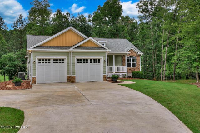 125 Esmont Drive, Mc Cormick, SC 29835