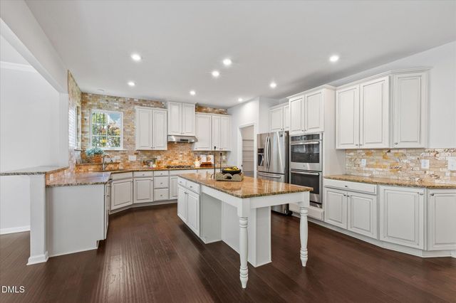 2812 Clifton Oaks Drive, New Hill, NC 27562