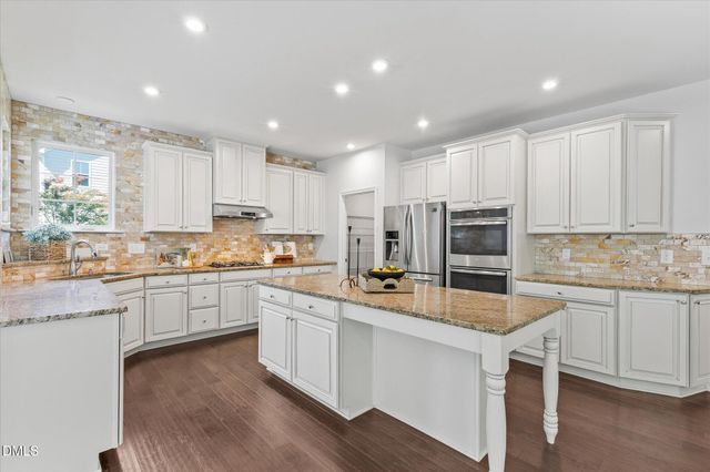 2812 Clifton Oaks Drive, New Hill, NC 27562