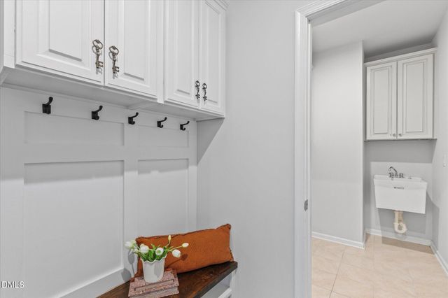 2812 Clifton Oaks Drive, New Hill, NC 27562