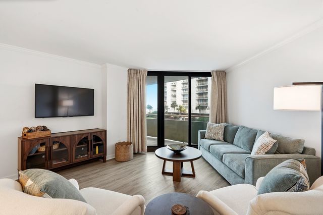 100 Ocean Creek Dr Apt L1, Myrtle Beach, SC 29572