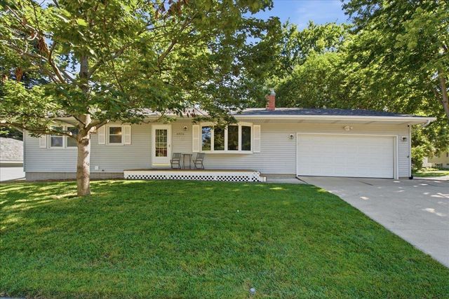 4024 Cardinal Court, Cedar Falls, IA 50613