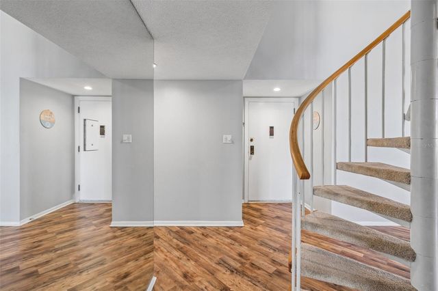 6263 MIDNIGHT PASS ROAD 301, Sarasota, FL 34242