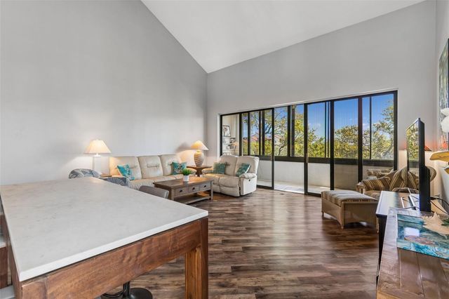 6263 MIDNIGHT PASS ROAD 301, Sarasota, FL 34242