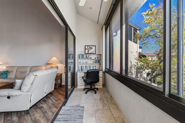 6263 MIDNIGHT PASS ROAD 301, Sarasota, FL 34242