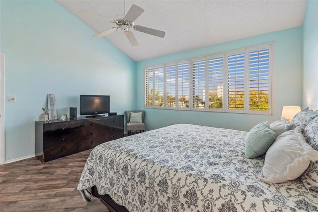 6263 MIDNIGHT PASS ROAD 301, Sarasota, FL 34242