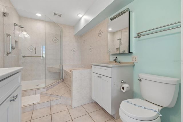 6263 MIDNIGHT PASS ROAD 301, Sarasota, FL 34242