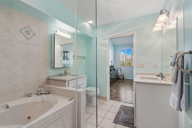 6263 MIDNIGHT PASS ROAD 301, Sarasota, FL 34242